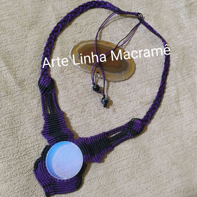 Imagem 2 - Colar de Macramê com pedra da lua