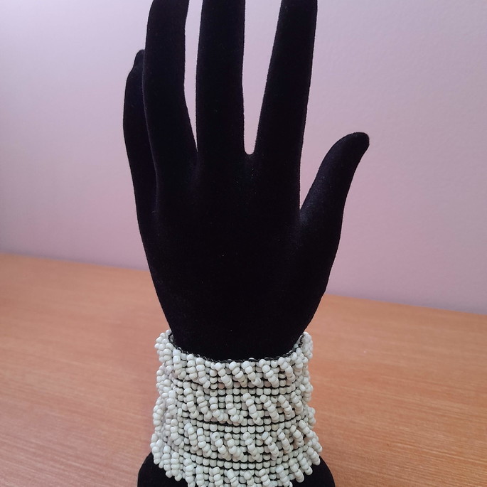Imagem 1 - Pulseira Miçangas com fecho madeira