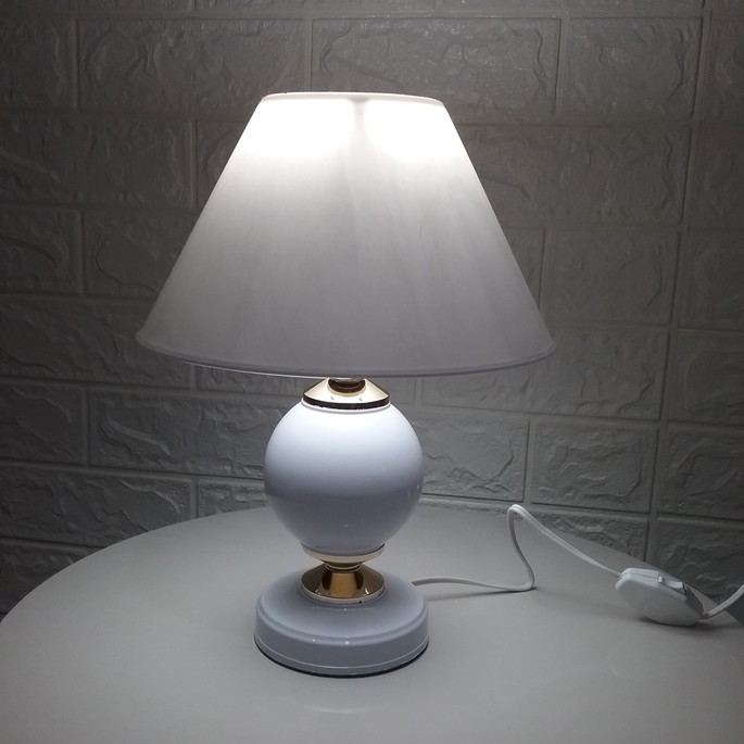 Imagem 4 - Abajur Clássico para Quarto Modelo Lamp Branco