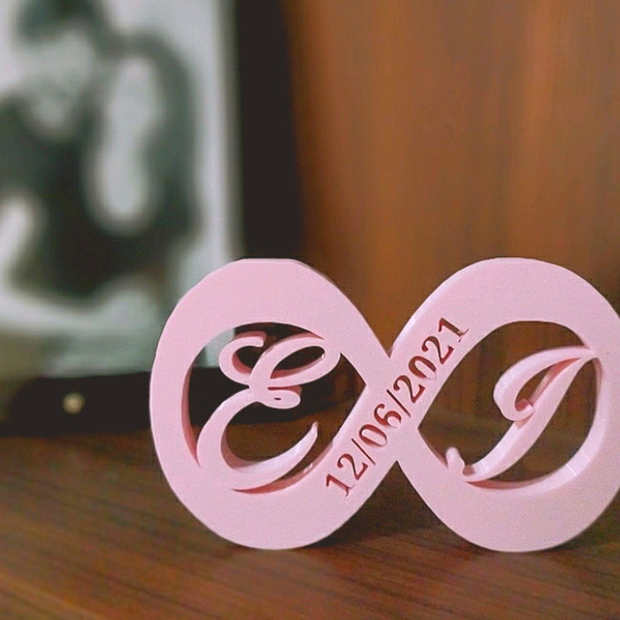 Imagem 1 - Símbolo do Infinito com data e iniciais