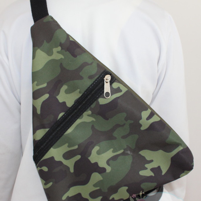 Imagem 3 - Mochila transversal Triangular Camuflada