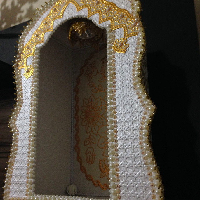 Imagem 4 - Oratório Texturizado com Detalhes Dourado com Led - 40cm