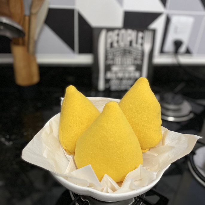 Imagem 1 - brinquedo coxinha com catnip para gatos