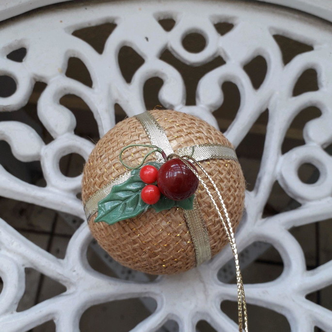 Imagem 2 - Bolas de natal em patchwork