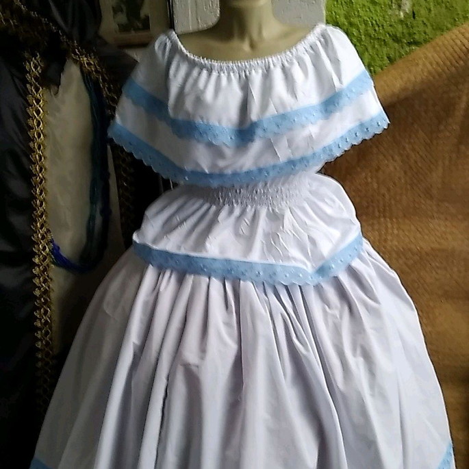 Imagem 1 - Bata e saia