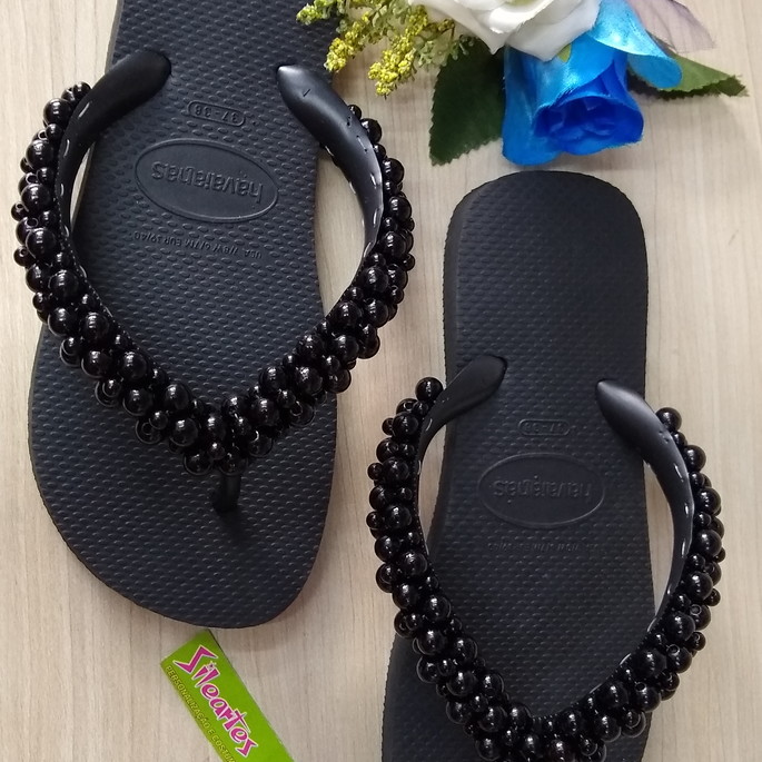 Imagem 4 - Chinelo customizado com pérolas