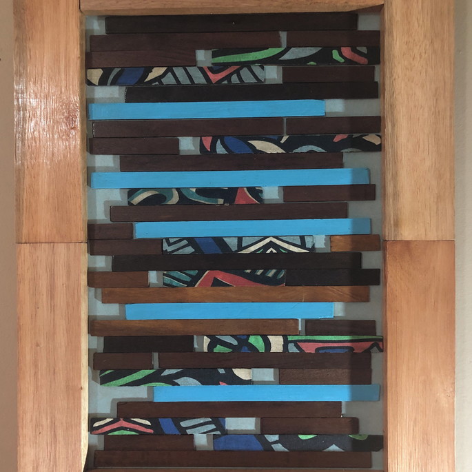 Imagem 1 - Quadro em Madeira Rústico - Filetes e Tecido Azul