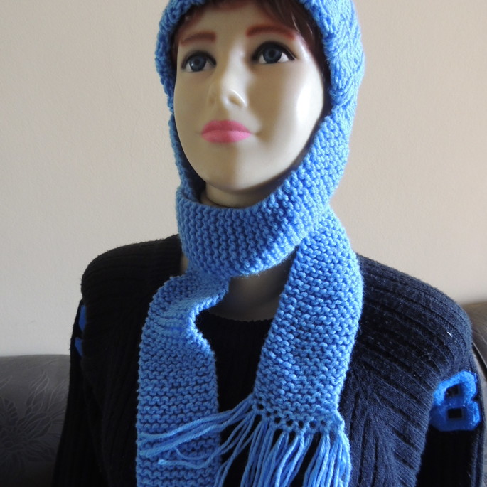 Imagem 2 - Gorro com Cachecol Agarrado