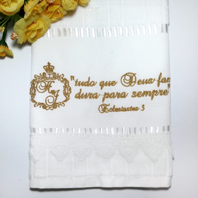 Imagem 1 - Toalha com Frase Casamento com Renda