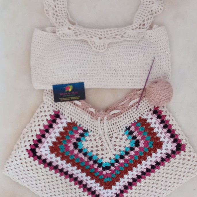 Imagem 3 - Conjunto Short e top de Crochê