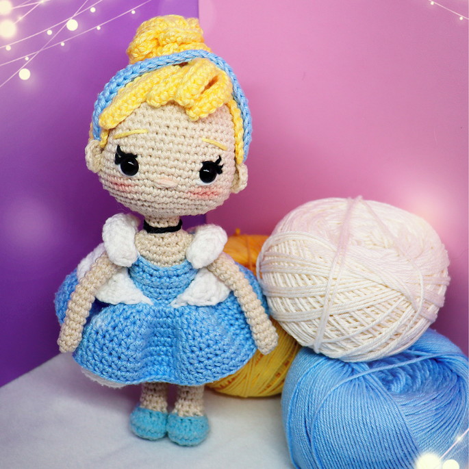 Imagem 2 - Boneca Cinderela Amigurumi