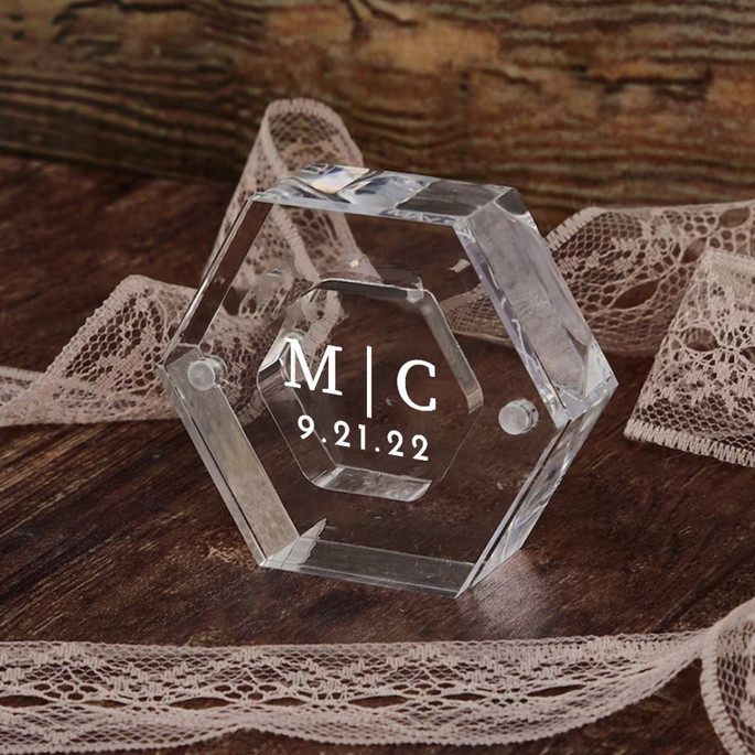 Imagem 2 - Porta Alianças Casamento Personalizado | Transparente
