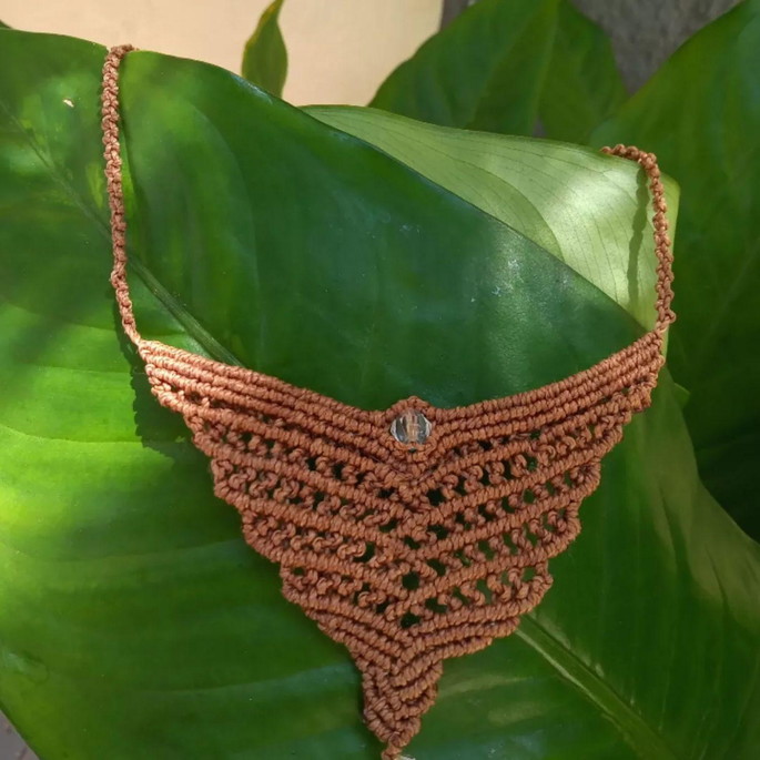 Imagem 1 - Colar Macrame Tiângular