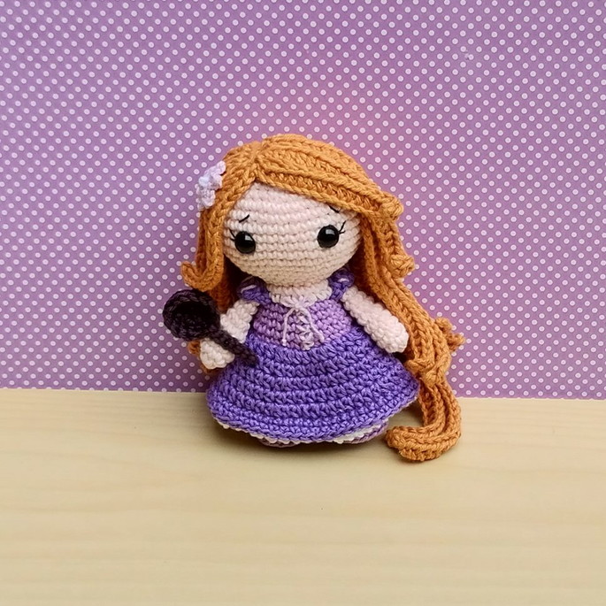 Imagem 2 - Rapunzel com Frigideira ( Enrolados) Amigurumi * Pronta Entr