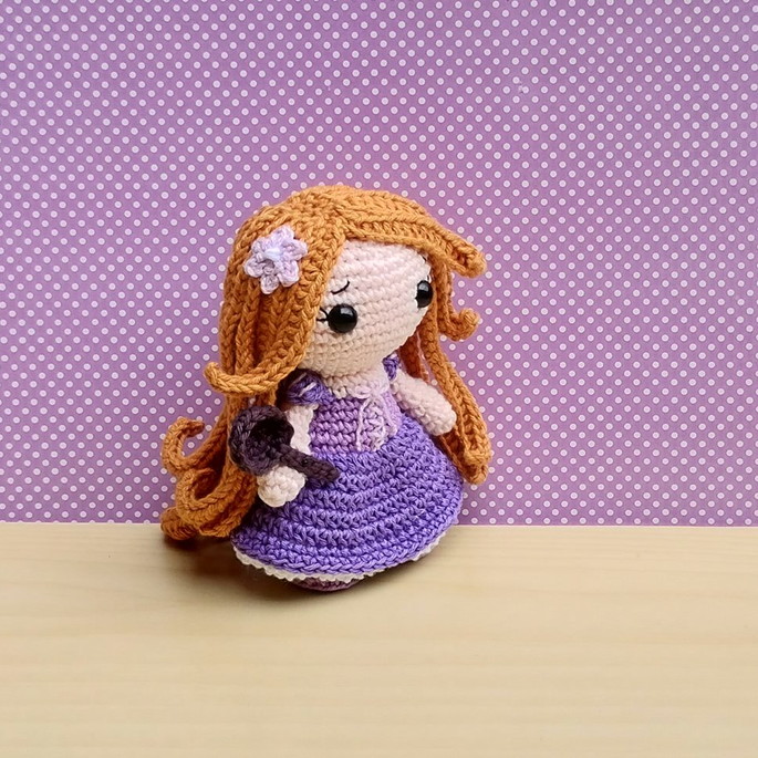 Imagem 4 - Rapunzel com Frigideira ( Enrolados) Amigurumi * Pronta Entr