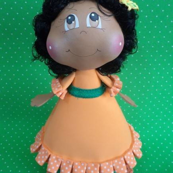 Imagem 3 - Boneca em E.v.a Morena