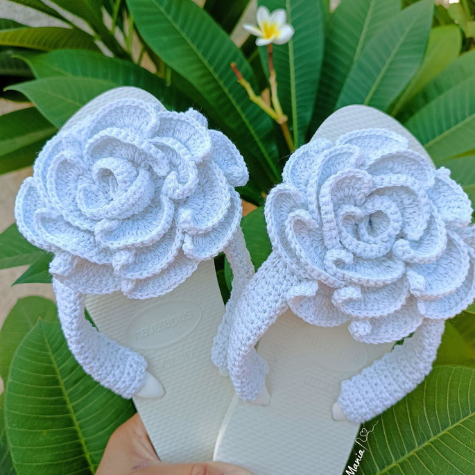 Imagem 1 - Havaiana Customizada com Crochê