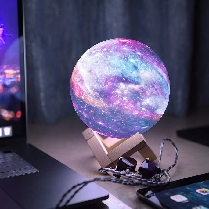 Imagem 2 - Luminária Lua Cheia Planeta 3d Várias Cores Led com Suporte