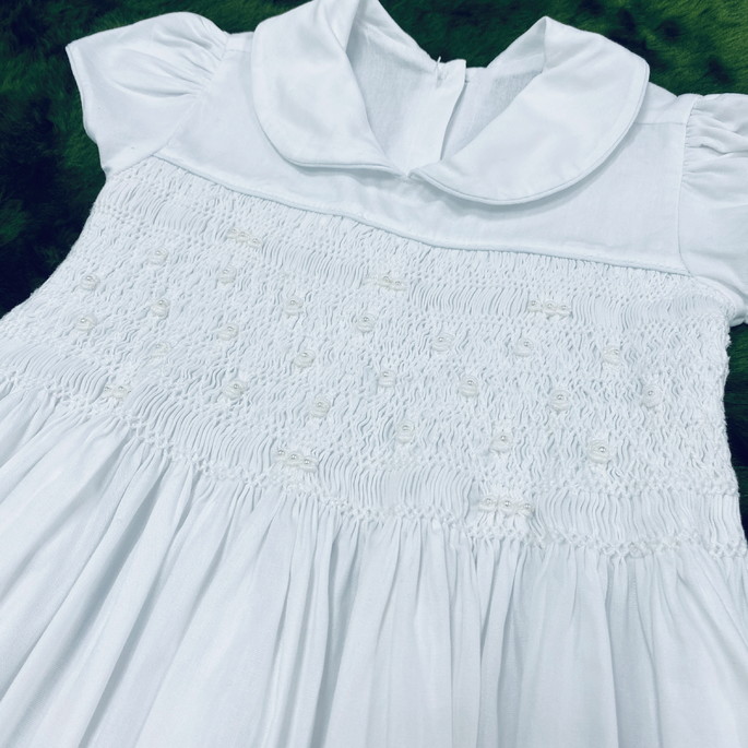 Imagem 2 - Vestido Bordado a Mão= Branco= 4 Anos