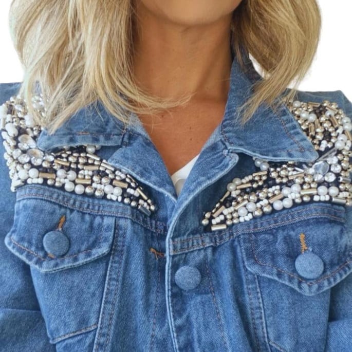 Imagem 2 - Jaqueta Jeans com Aplique