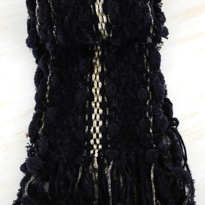 Imagem 1 - Cachecol Preto com Dourado