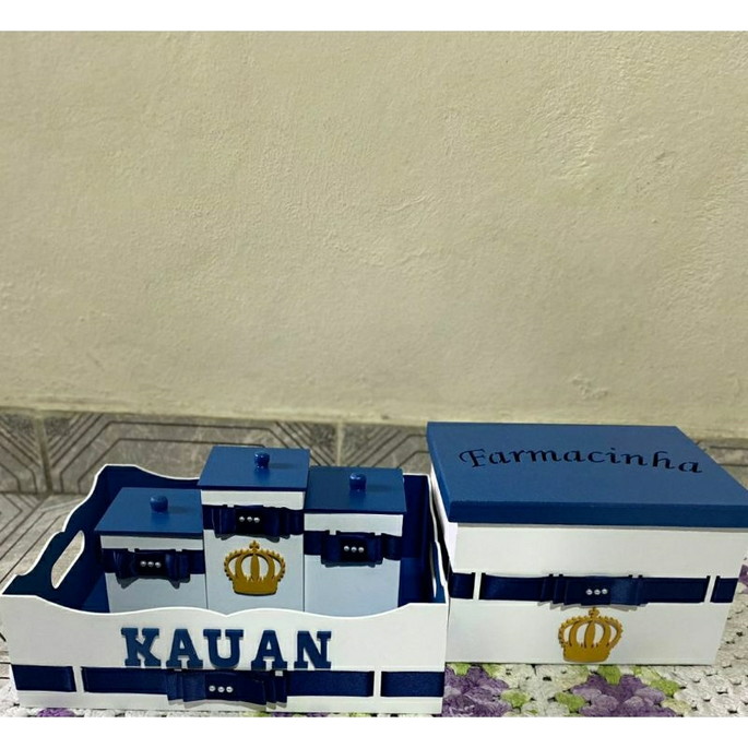 Imagem 1 - Kit Bebe mdf Coroa com 5 Peças. com Cor e Nome Personalizado
