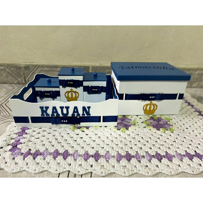 Imagem 3 - Kit Bebe mdf Coroa com 5 Peças. com Cor e Nome Personalizado