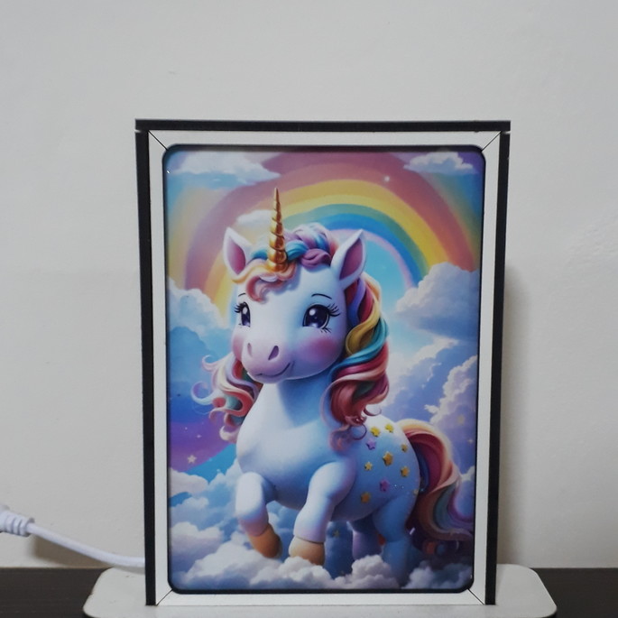 Imagem 1 - Luminária com Led e Fonte Bivolt com Est. Colorida 11 x 15cm