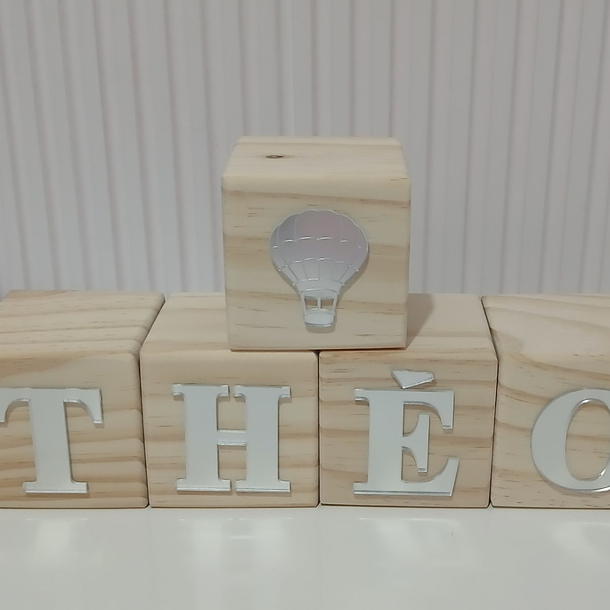 Imagem 3 - Cubos Pinus com Nome do Bebê