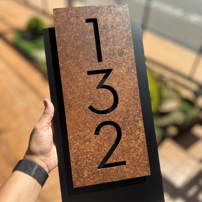 Imagem 3 - Número para Casa Acm com Acm Corten - 3 Dígitos 20x40