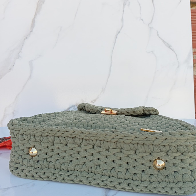 Imagem 5 - Bolsa de Crochê Sofisticada