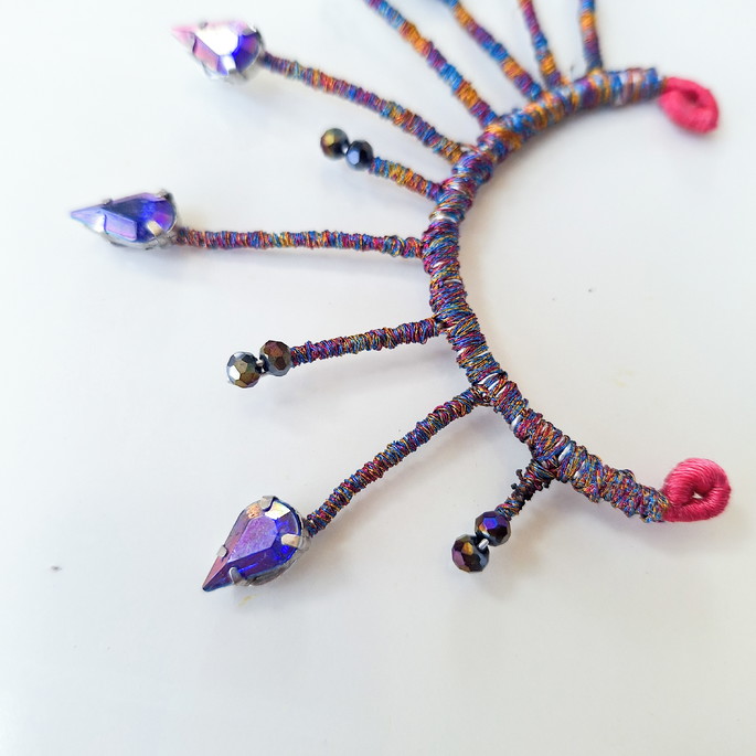 Imagem 3 - Carnaval - Ear Cuff Violeta