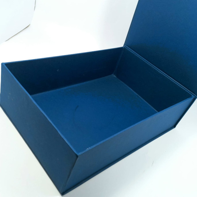Imagem 1 - Caxa Cartonada para Espumante e Taça com Berço