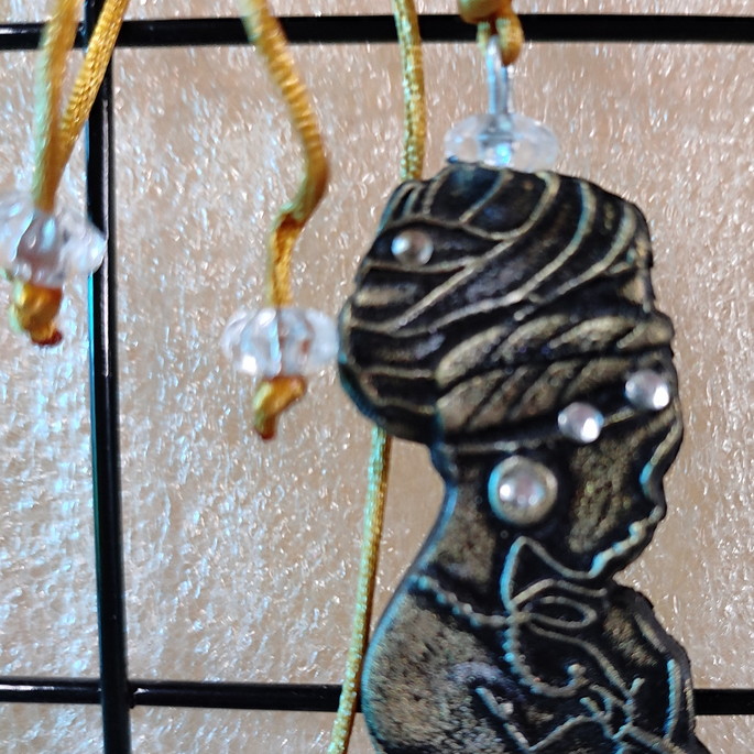 Imagem 3 - Chaveiro ? Mulher com Turbante com Macrame