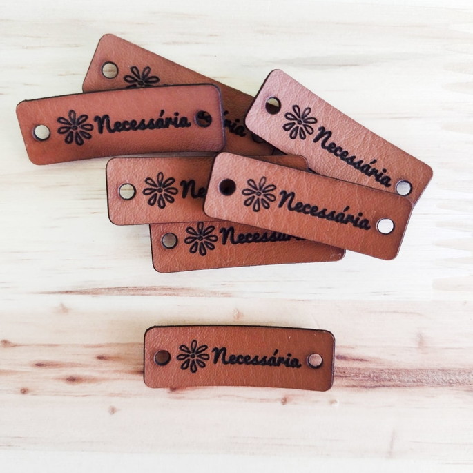 Imagem 4 - Etiqueta Personalizada de Couro Sintético - 1x2cm