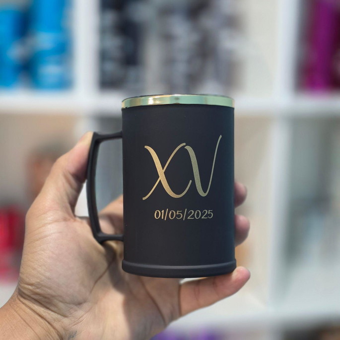 Imagem 1 - Canecas de Chopp 350ml Acrílico Fosco com Borda - 15 Anos