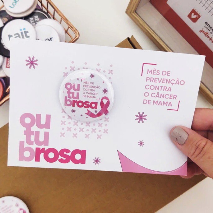 Imagem 1 - Cartão A6 com Bottons 4,5cm