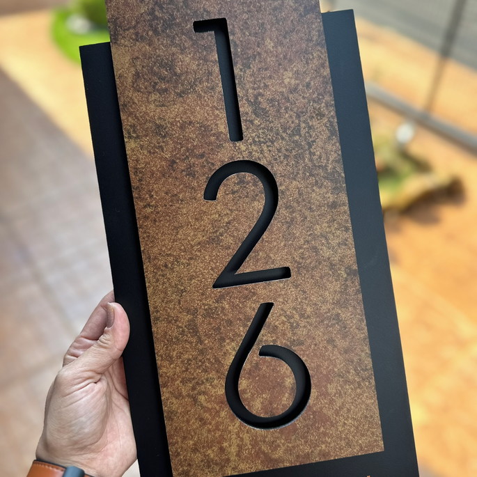 Imagem 5 - Número para Casa Acm com Acm Corten - 3 Dígitos 20x40