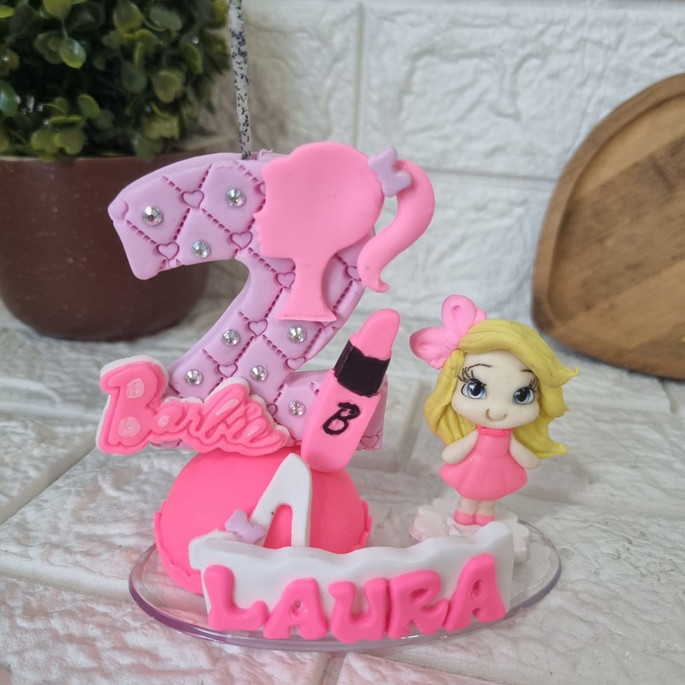 Imagem 1 - Vela de Biscuit Barbie com Boneca com Nome Personalizado