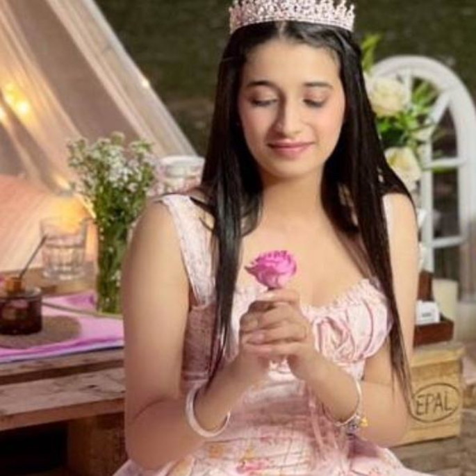 Imagem 3 - Coroa Gabi - Rose Gold