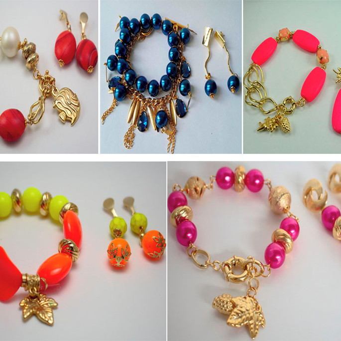 Imagem 1 - Kit com 5 Conjuntos Pulseira com Brinco Perolas Coloridas