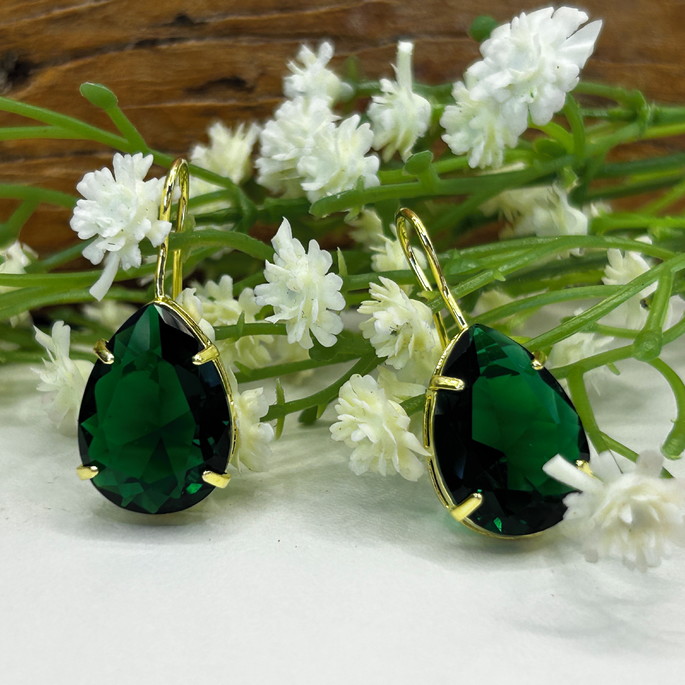 Imagem 5 - Brinco Gancho Gota Cristal Verde Esmeralda - Banho Ouro 18