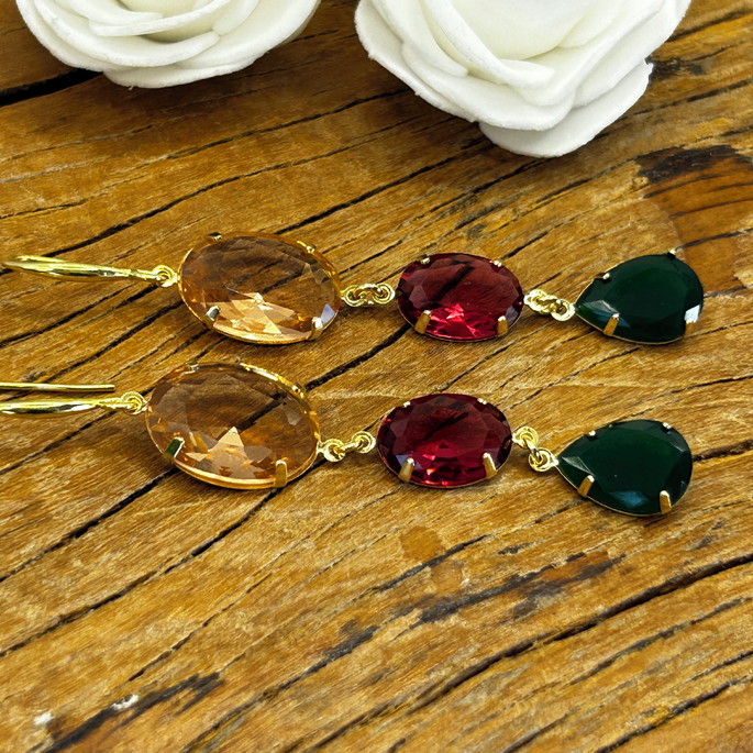 Imagem 3 - Brinco Gancho Cristais Coloridos -banho Ouro 18k