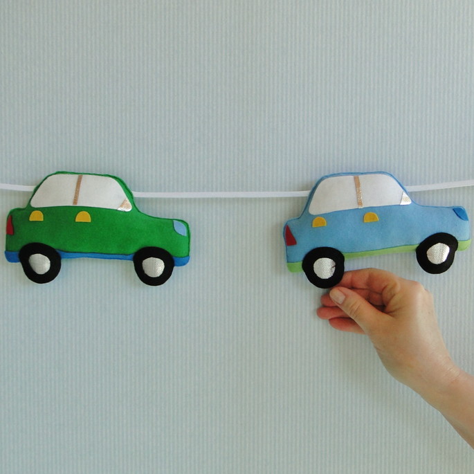 Imagem 2 - Varal Cama Montessoriana Carrinho Meio de Transporte Feltro