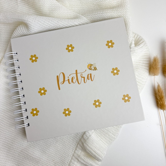 Imagem 1 - Livro do Bebê Personalizado | Florzinha e Abelha