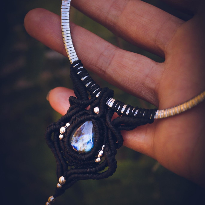 Imagem 2 - Colar de Macrame com Labradorita