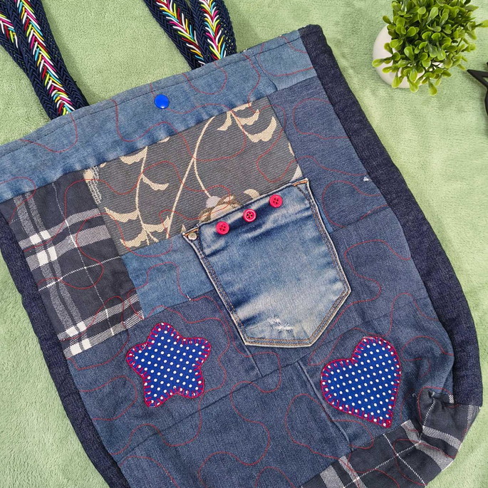 Imagem 1 - Bolsa Tipo Ecobag em Patchwork Jeans