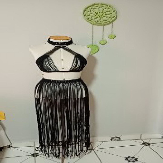 Imagem 1 - Conjunto em Macramê