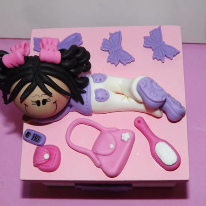 Imagem 2 - Caixinha Com Boneca
