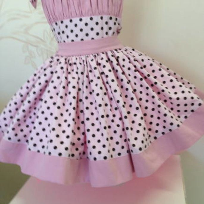 Imagem 1 - VESTIDO BOLINHA ROSA MARROM FANTASIA ANOS 60 INFANTIL LUXO